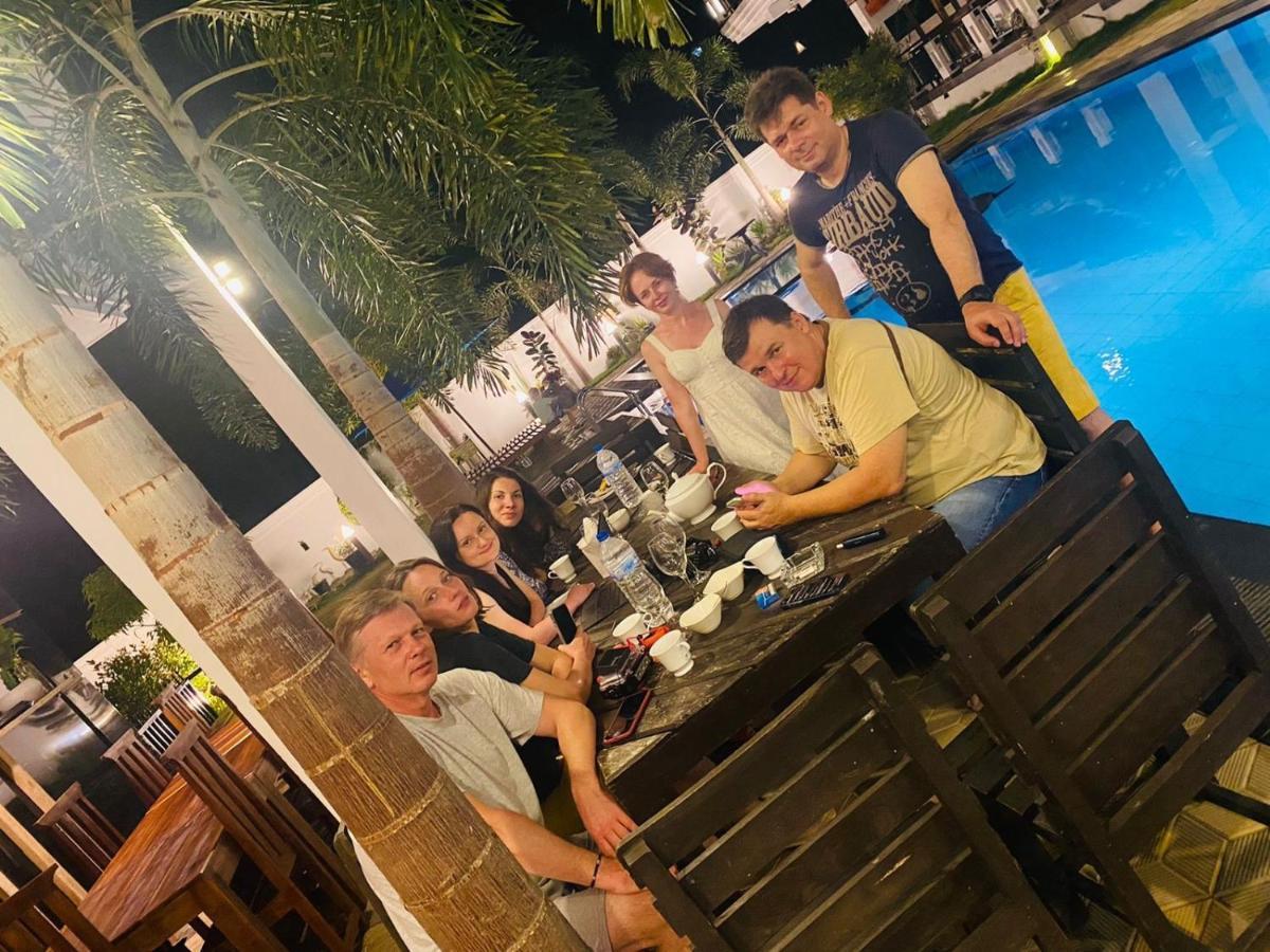 Hotel J7 Villaj