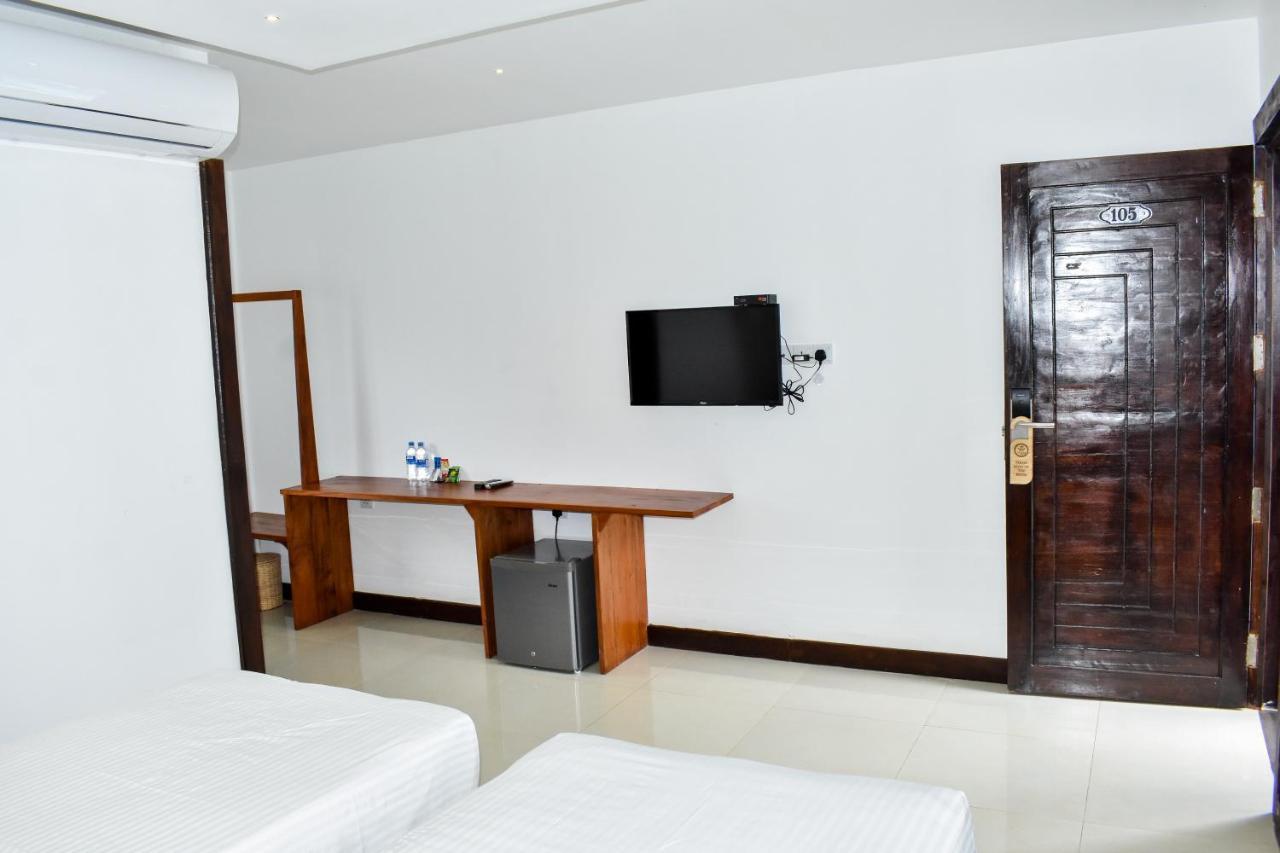 J7 Villaj Hotel Trincomalee